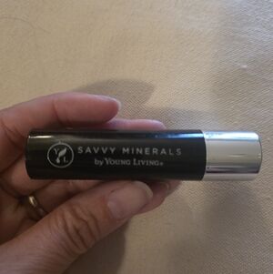 Savvy MINERALS Young Living Lipstick COLOR ICON